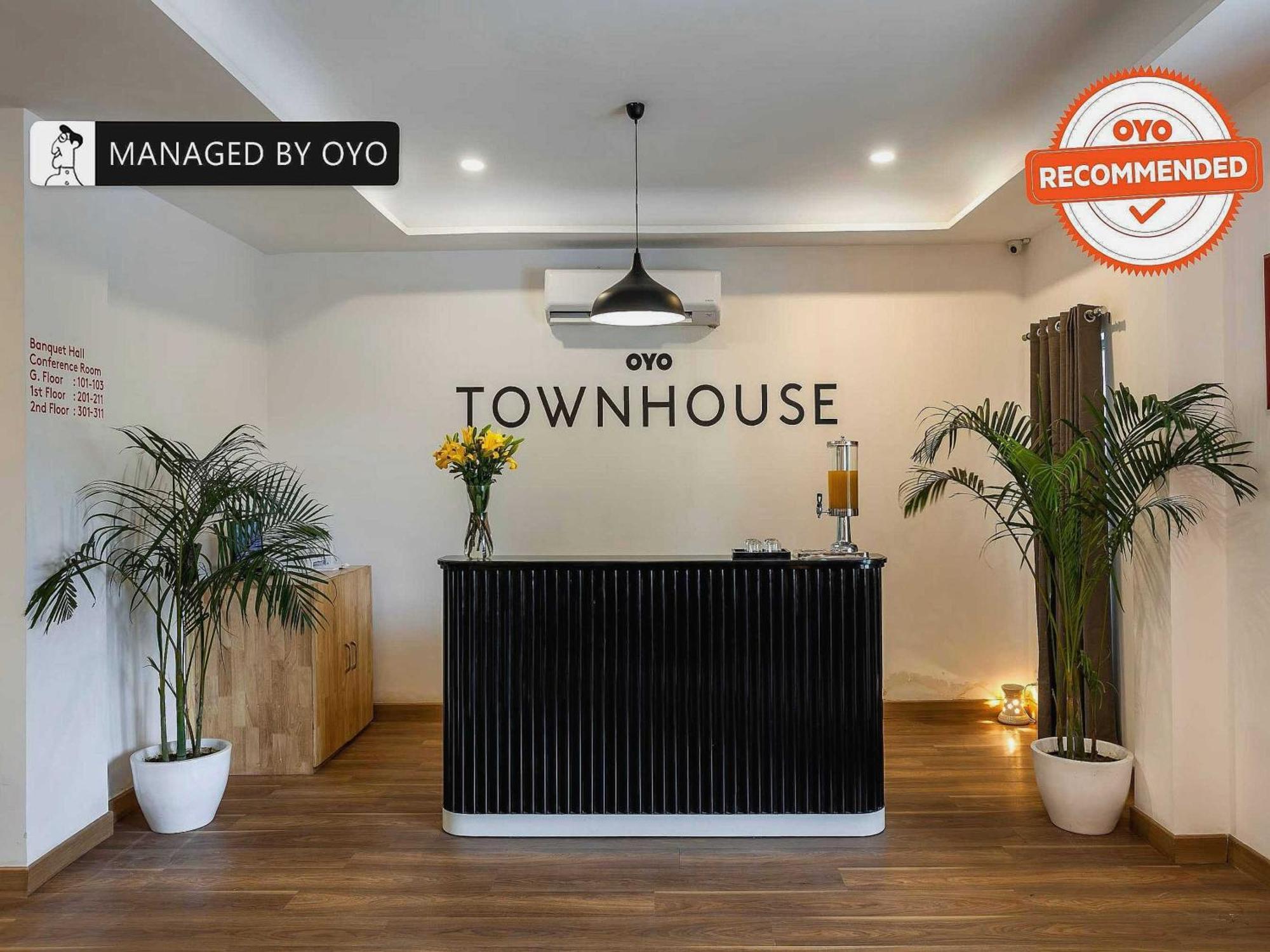 Townhouse Greater Kailash Hotel New Delhi Ngoại thất bức ảnh