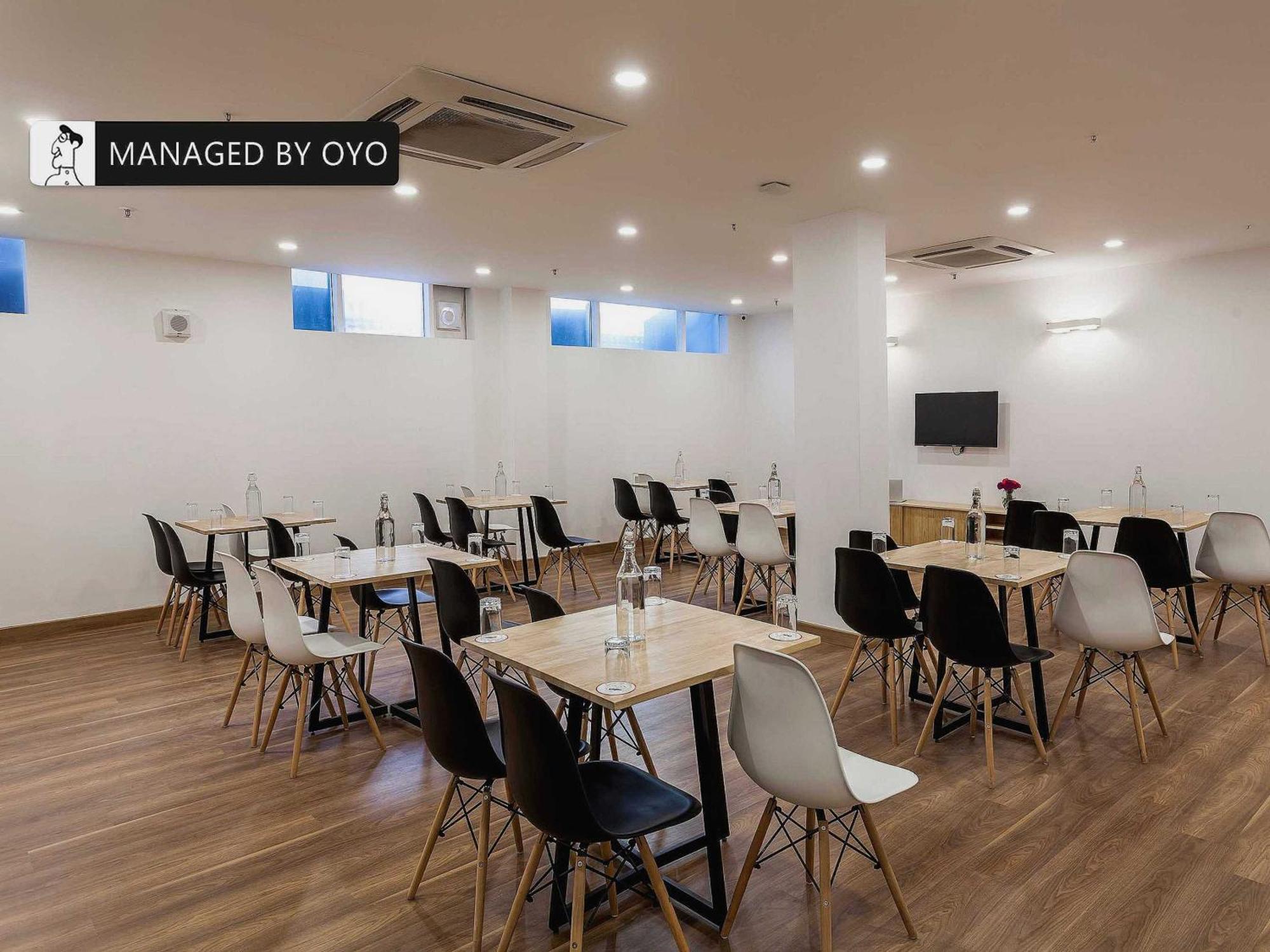 Hotel Gautam Residency New Delhi Ngoại thất bức ảnh