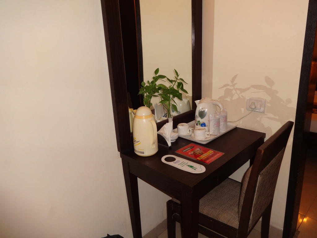 Hotel Gautam Residency New Delhi Phòng bức ảnh